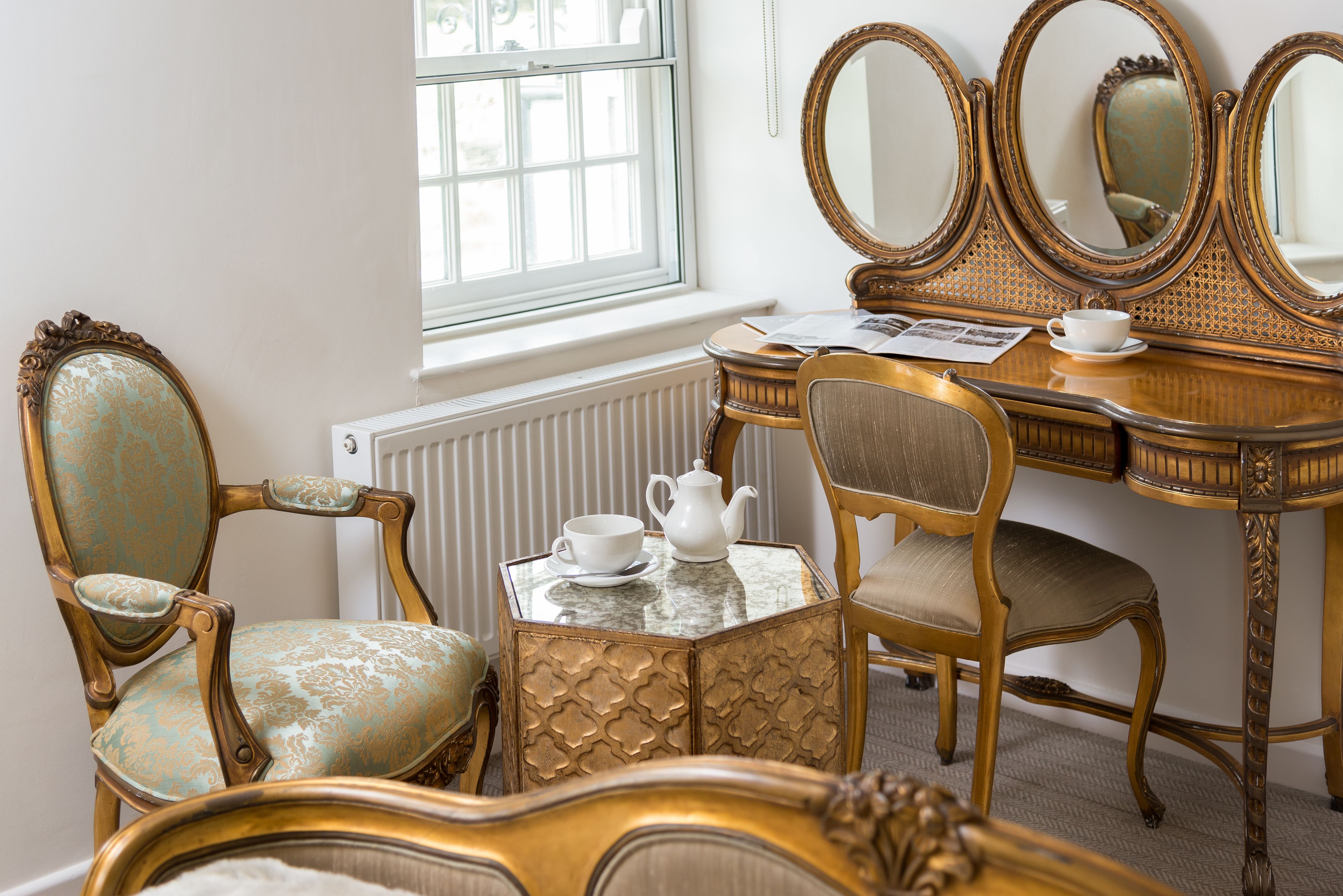 Superior King Double Room | Desk, soundproofing, iron/ironing board (on request), free WiFi