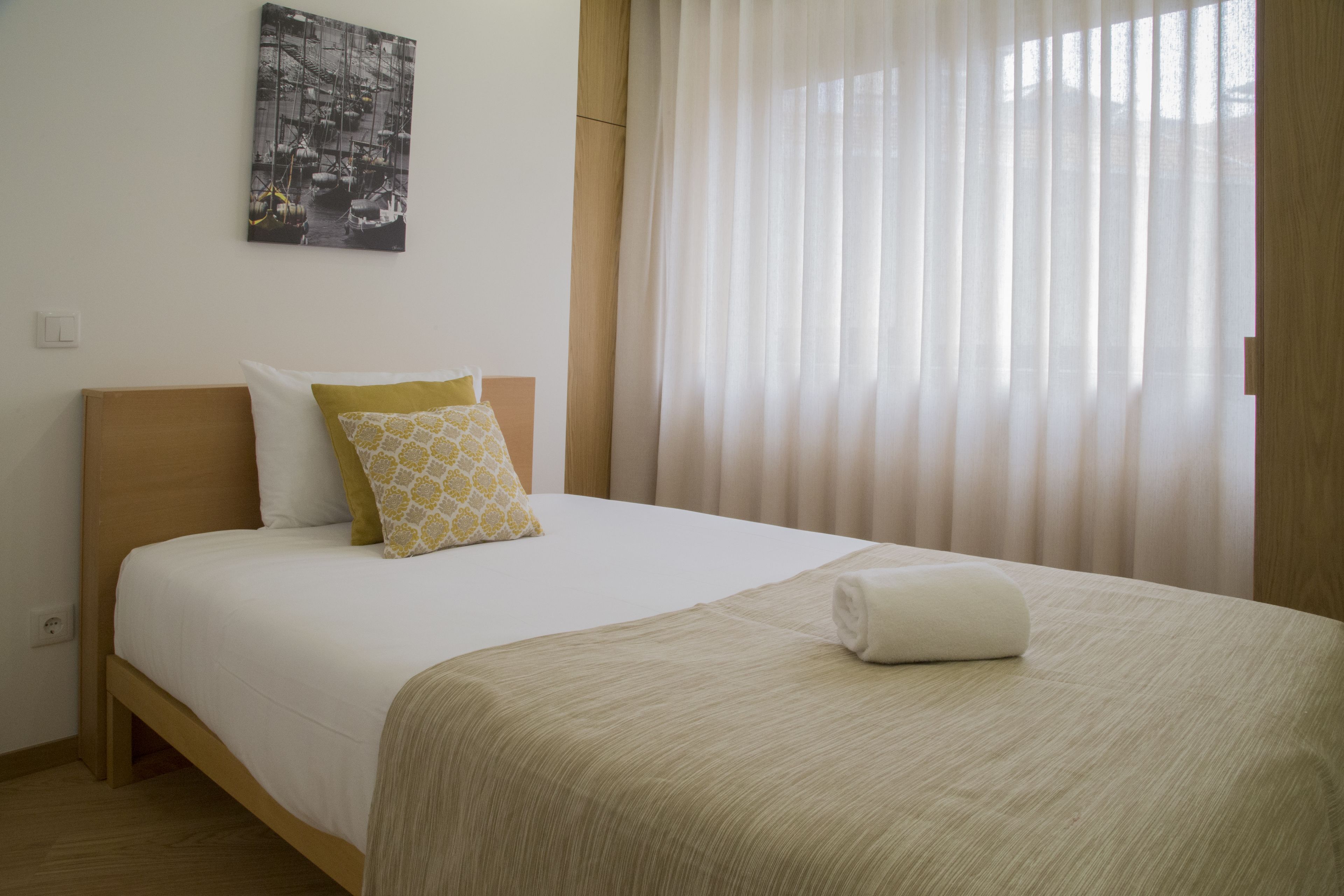 standard apartment, 2 bedrooms | iron/ironing board, free cots/infant beds, free wifi, bed sheets