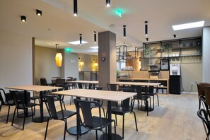 Breakfast area - Spot Apartments Trindade (Porto)