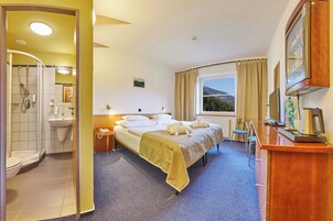 Minibar, in-room safe, desk, blackout drapes