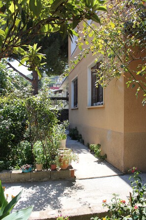 Entrada de la propiedad