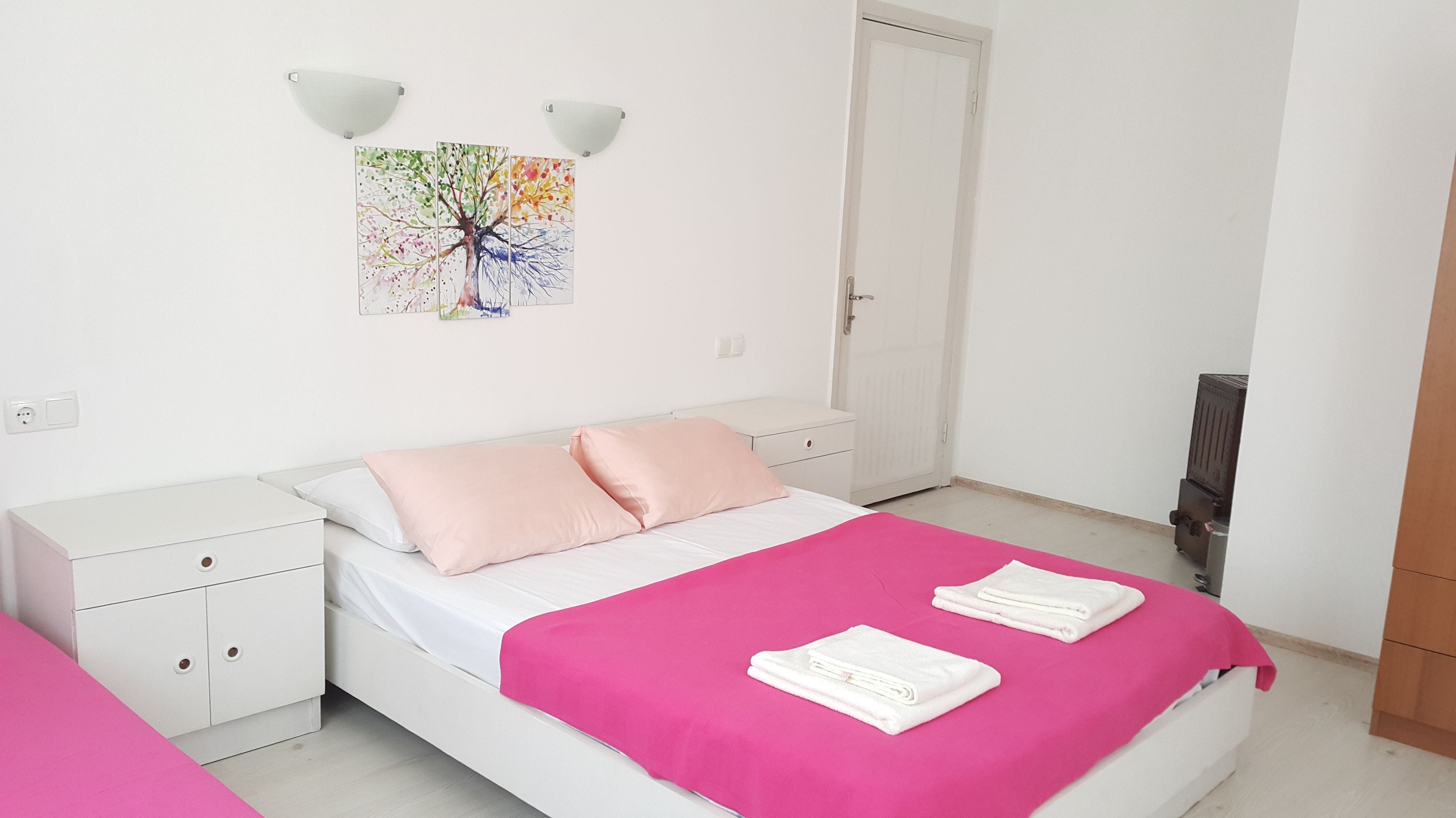 Quarto triplo | Wi-Fi de cortesia, roupa de cama
