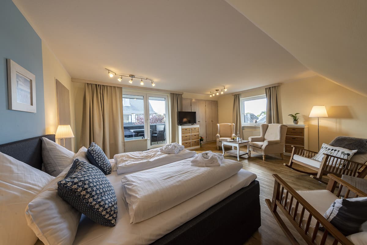 Deluxe Junior Suite, 1 Bedroom, Balcony