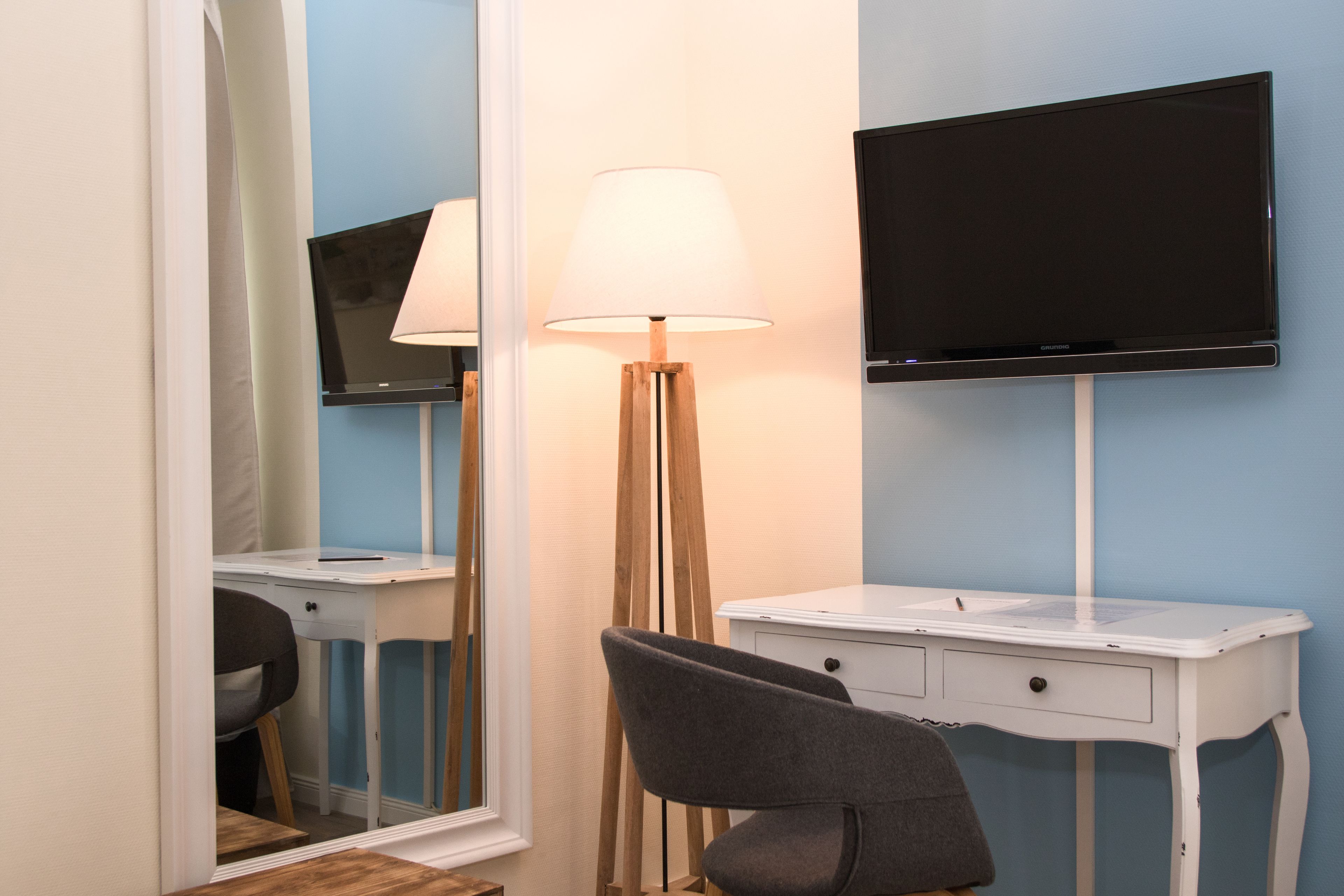 comfort double room, balcony | hypo-allergenic bedding, desk, laptop workspace, free wifi