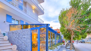 Property entrance - Dias Hotel (Alexandroupoli)