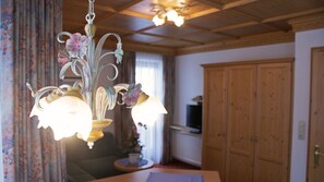 Apartamento, 1 habitación (Sonnenröschen) | 1 dormitorio, caja fuerte, wifi gratis y ropa de cama