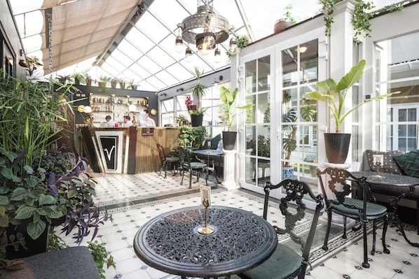 Bar (a l'allotjament)