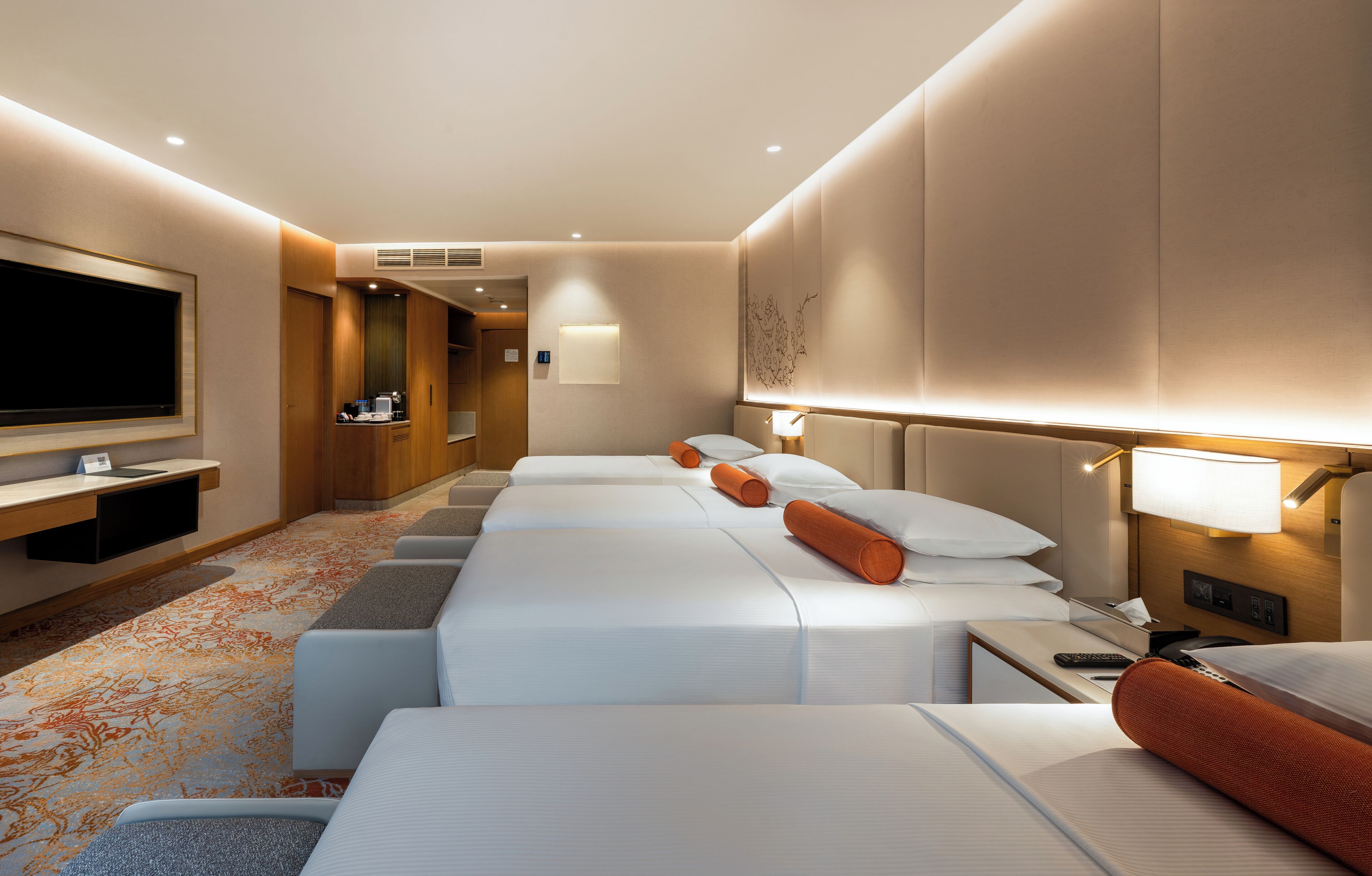 Ropa de cama de alta calidad y minibar 