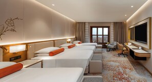 Premium bedding, minibar, in-room safe, desk