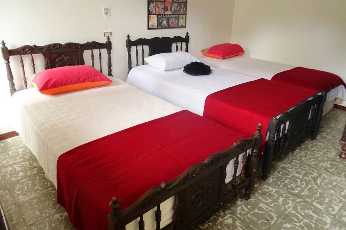 Family Cabin, 2 Bedrooms, Kitchen, Garden Area | 2 bedrooms, iron/ironing board, free WiFi, bed sheets