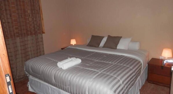 Iron/ironing board, free WiFi, bed sheets - Chalé Rio das Pedras (Santo Antonio do Pinhal)