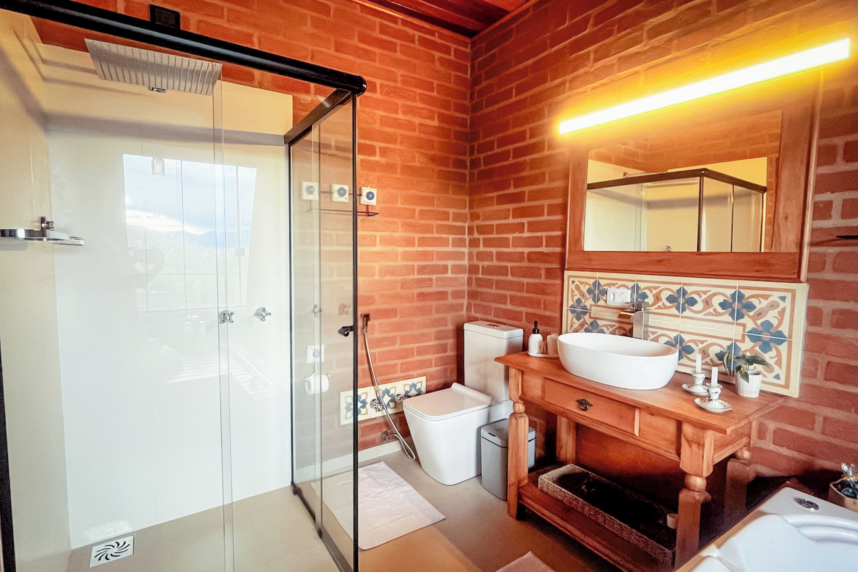 exclusive chalet, hot tub | bathroom | free toiletries, hair dryer, towels, soap