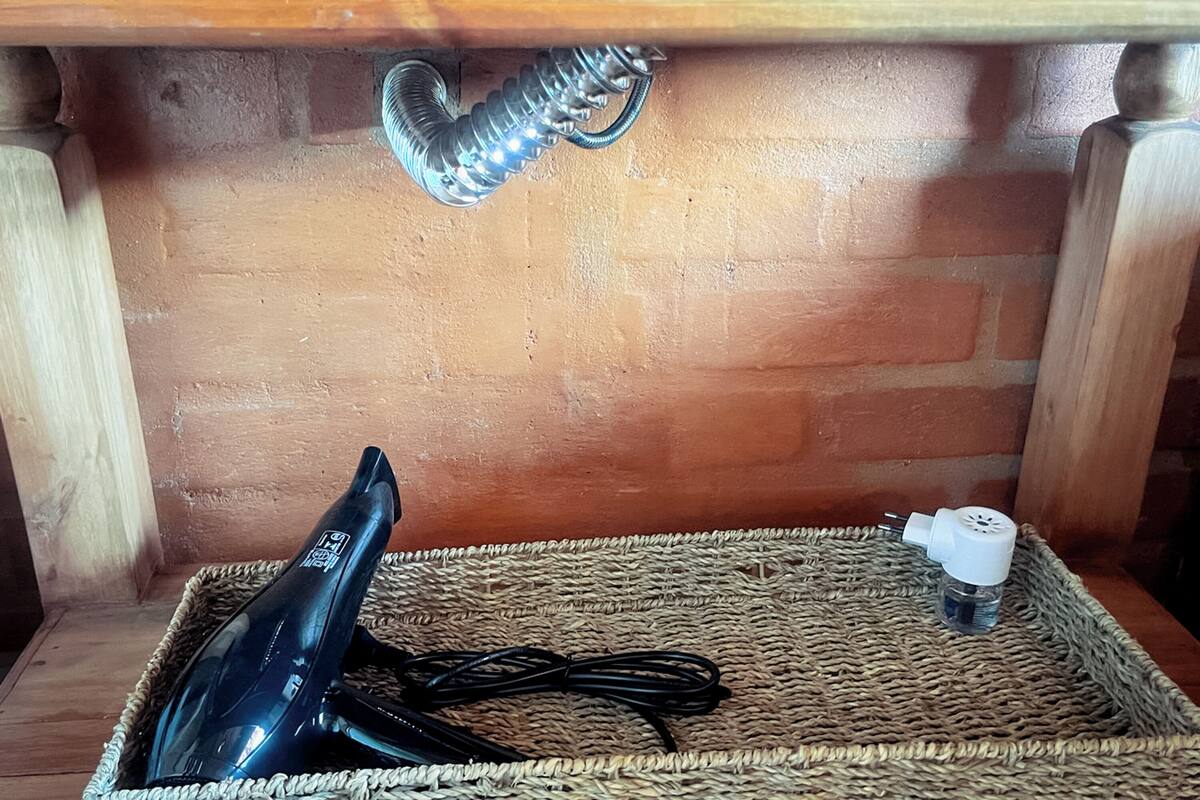 exclusive chalet, hot tub | bathroom | free toiletries, hair dryer, towels, soap