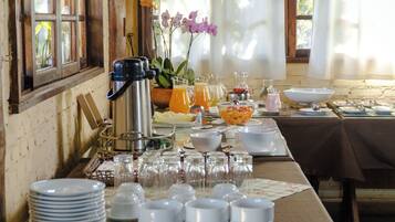 Tägliches inbegriffenes Frühstücksbuffet