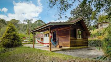 Deluxe-Chalet, Whirlpool | Minibar, Schreibtisch, kostenloses WLAN, Bettwäsche