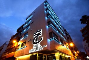 Front of property – evening/night