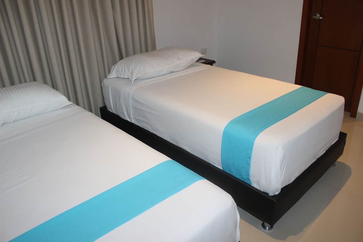 Minibar, lits pliants/supplémentaires, Wi-Fi gratuit, draps fournis