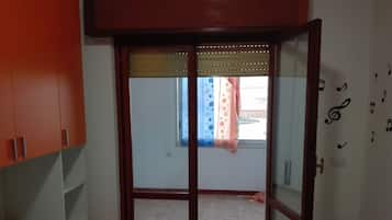 Zimmer, Gemeinschaftsbad | Schreibtisch, kostenloses WLAN