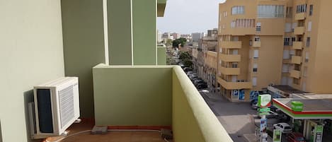 Camera singola, bagno condiviso | Una scrivania, Wi-Fi gratuito