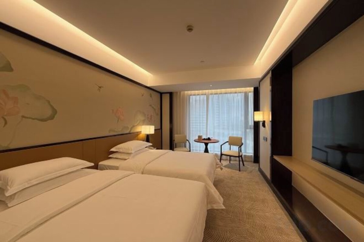 Deluxe Mountain-view Twin Room
