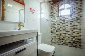 Grand-Zimmer, Balkon | Badezimmer