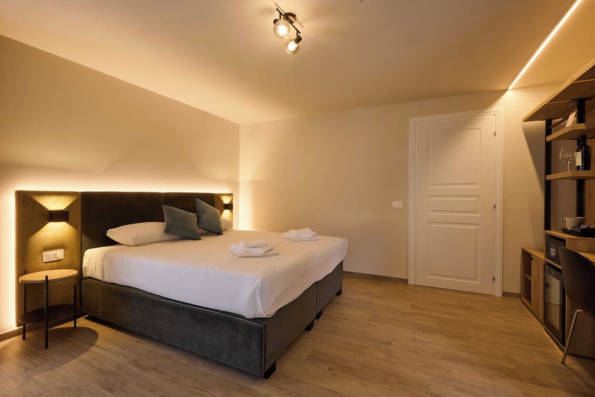 Kamar Panorama, teras | Minibar, brankas, meja kerja, dan kedap suara