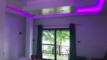 Deluxe-Bungalow, 1 Doppelbett, Balkon, Meerseite | Ausblick vom Zimmer