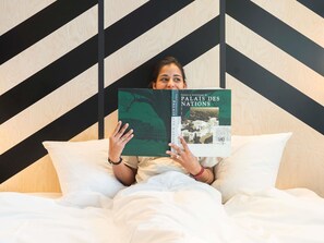 Standard Room, 1 Double Bed | In-room safe, desk, soundproofing, free cribs/infant beds