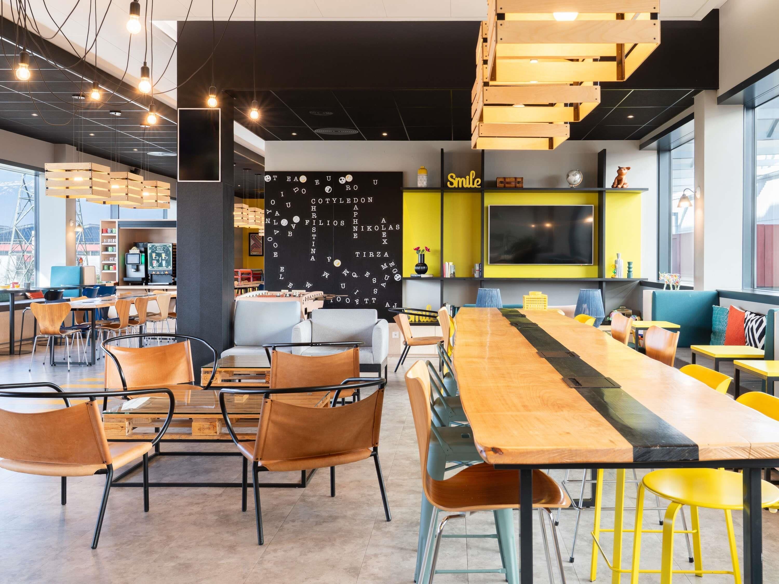 Colazione a buffet, servita tutte le mattine (19 CHF a persona) 