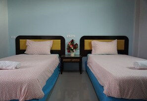 Rollaway beds, free WiFi
