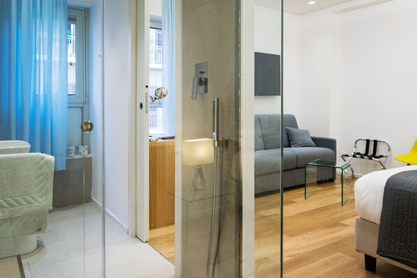 Flat-screen TV - Kalamonjo suite&rooms (Palermo)