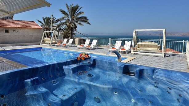 Outdoor pool - Ahuzat Huf Kineret (Tiberias)