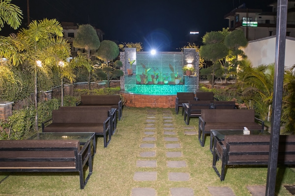 Quang cảnh vườn
