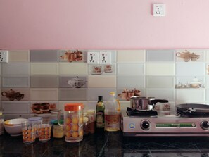 Family dining - Everest Home Stay Apartment (Imadol)