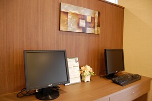 Business center - Hotel Route Inn Anan (Anan)