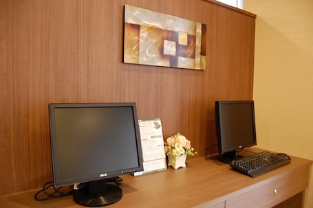 Business center. Hotel Route Inn Anan