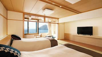 In-room safe, iron/ironing board, free WiFi, bed sheets