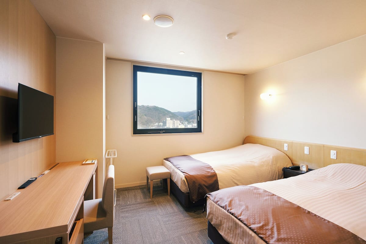 In-room safe, iron/ironing board, free WiFi, bed sheets