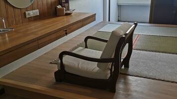 Deluxe Double Room | Minibar, free WiFi