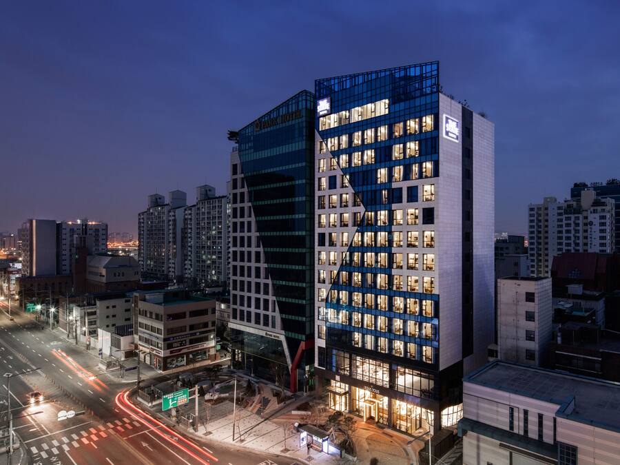 Front of property - evening/night