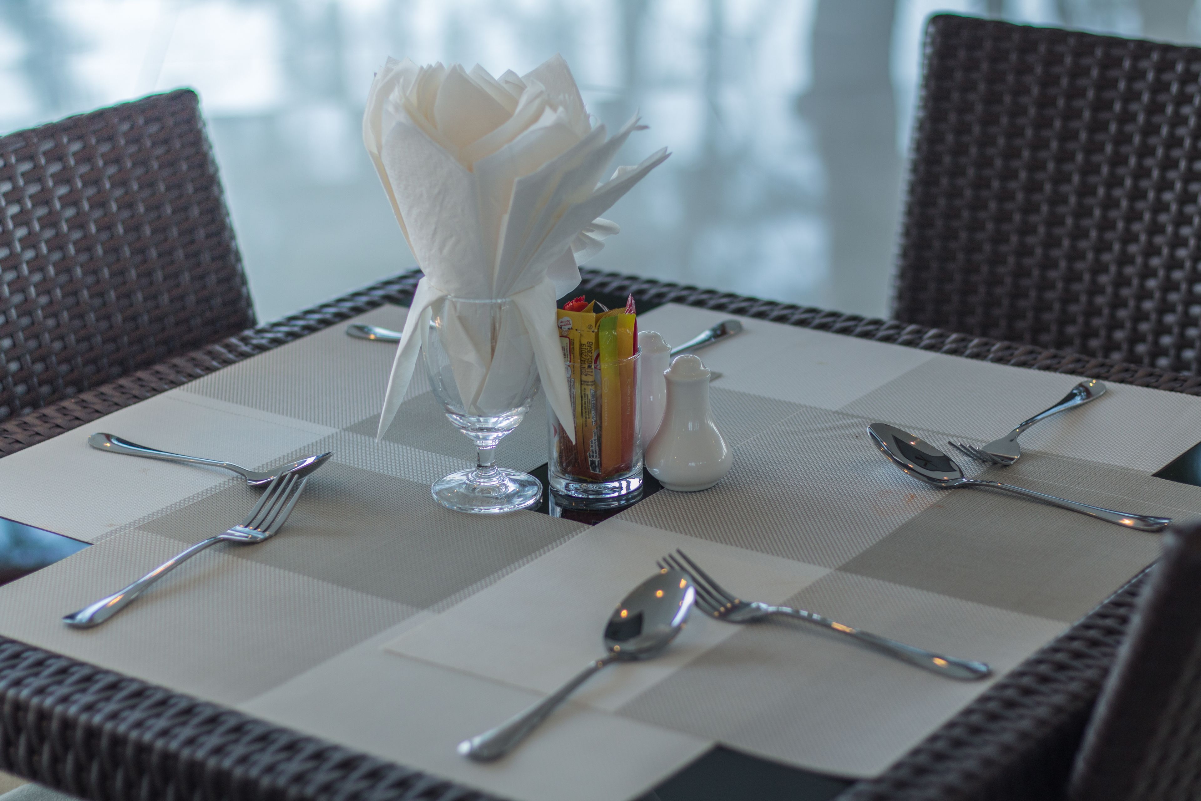 breakfast, lunch and dinner served