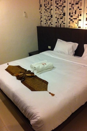 In-room safe, free WiFi