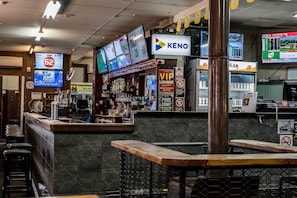 2 bars/lounges, sports bar - Imperial Hotel Coonabarabran (Coonabarabran)