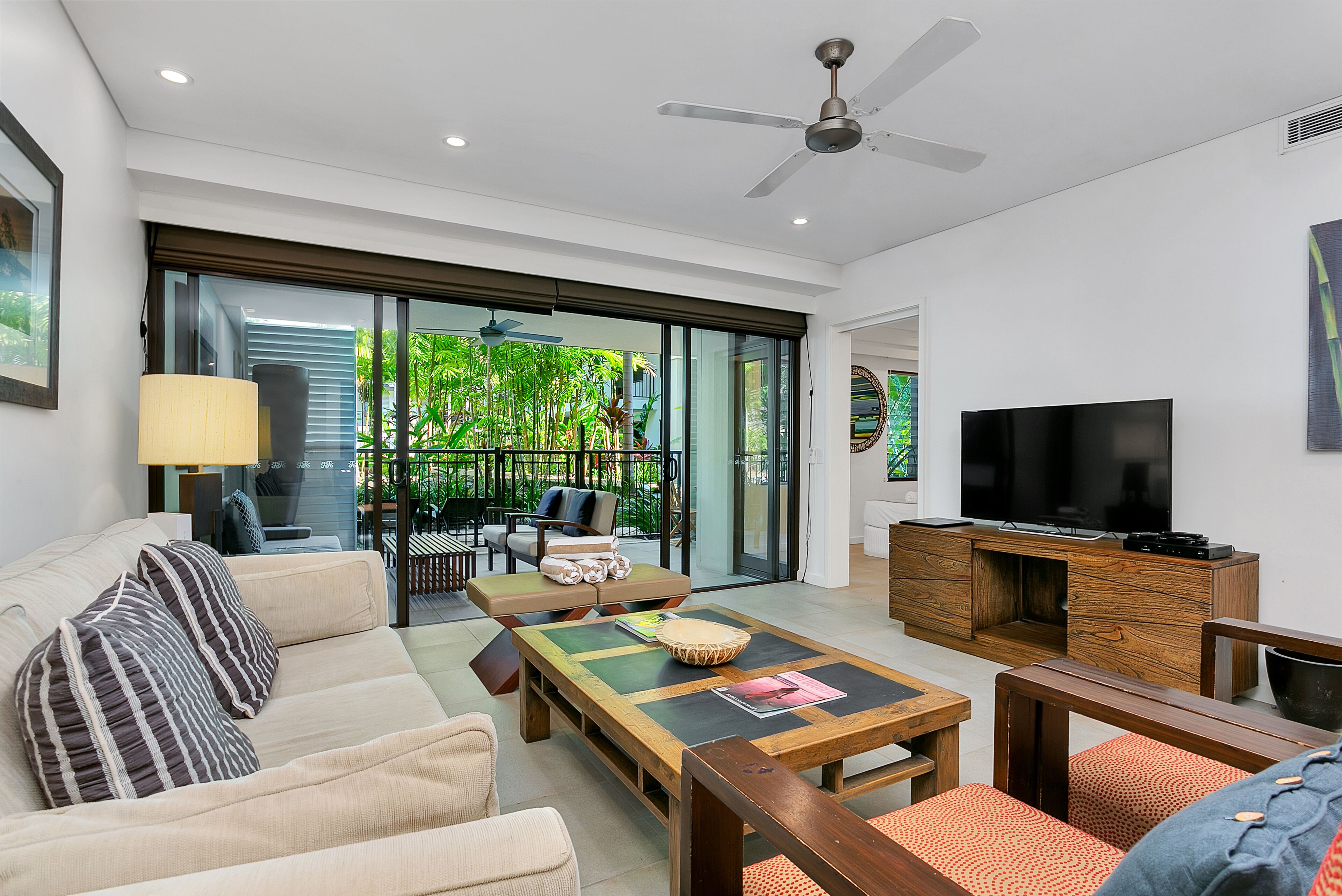 Apartment, 2 Bedrooms | Living area | Flat-screen TV