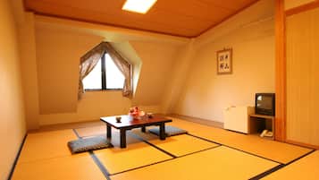 傳統客房, 非吸煙房, 共用浴室 (Japanese-Style) | 客房內保險箱、書桌、筆電工作空間、免費無線上網