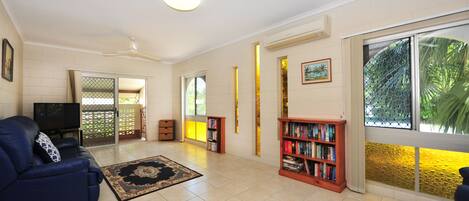 House, 3 Bedrooms | Living area | Flat-screen TV