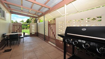 Rumah, 3 kamar tidur | Teras/patio