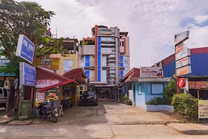 Exterior - Voyagers Palace by Zuzu (Puerto Princesa)