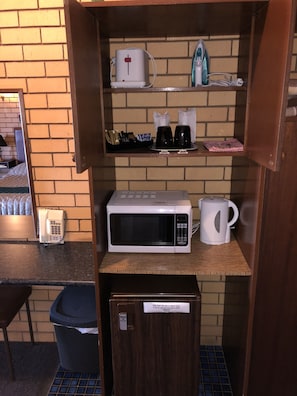 Budget Queen | Room amenity