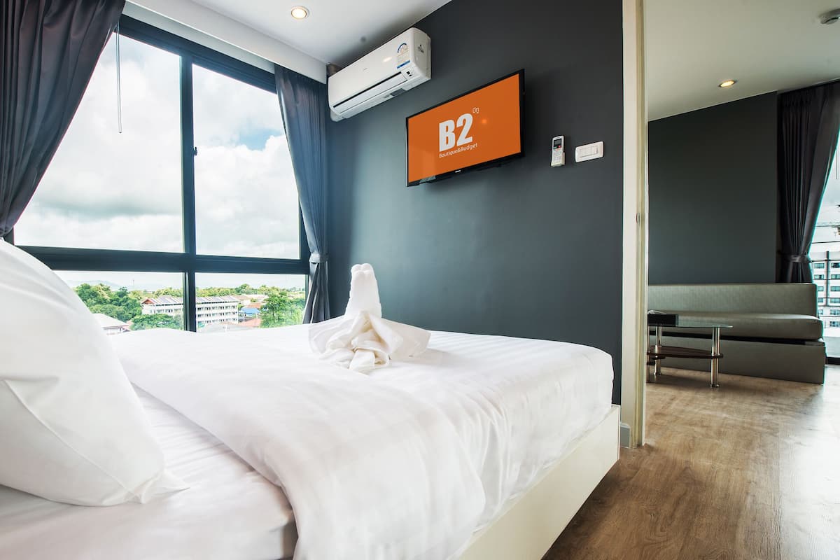 In-room safe, desk, free WiFi, bed sheets